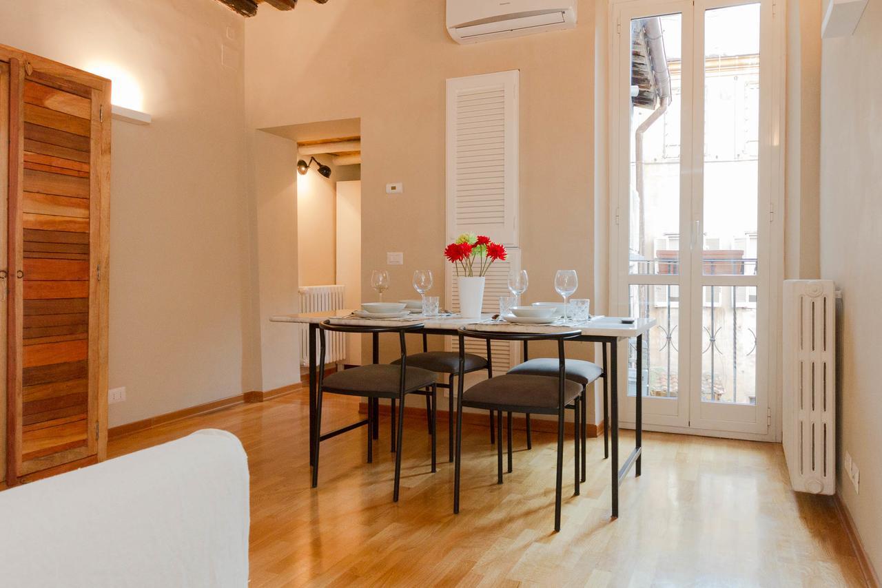 Navona Typical Apartment Rome Buitenkant foto